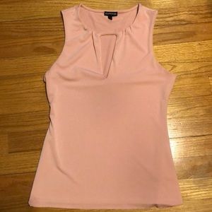 EXPRESS Shell top in light peach/pink color